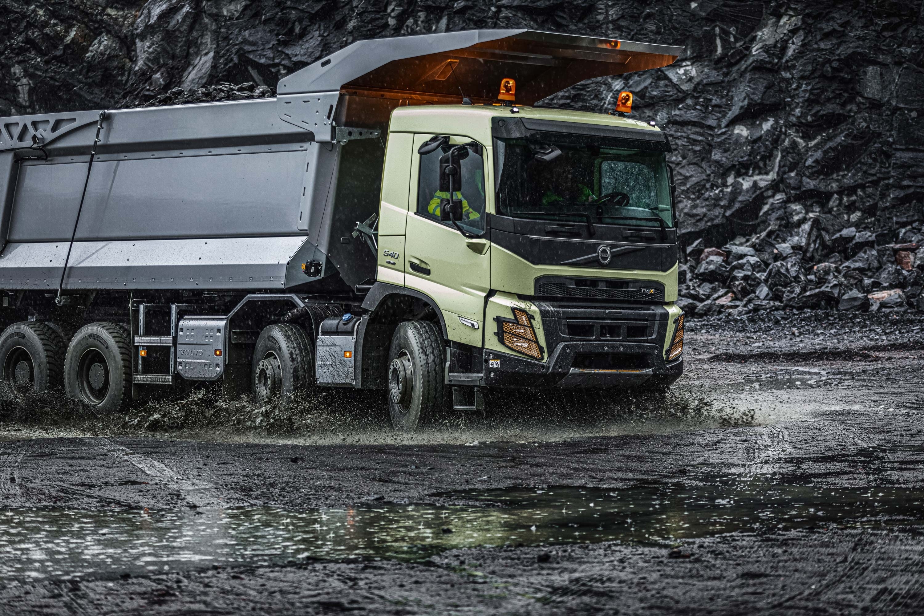 Volvo FMX 6×6 Rigid